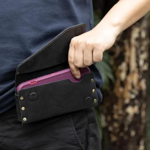 Vista 3 de Topstache Funda de cuero para teléfono celular con clip para cinturón para iPhone 17/16/15/14, Galaxy S25/S24/S23 - Funda de cuero para teléfono