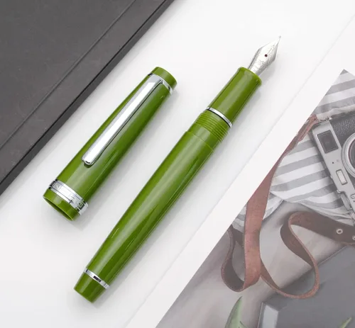 Vista 6 de JINHAO 82 - Pluma estilográfica con clip plateado (punta F 0.020 in, verde aguacate)