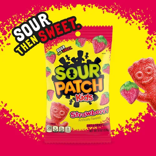 Vista 5 de SOUR PATCH KIDS Caramelos Suaves y Masticables de Fresa, Caramelos a Granel, 12 Bolsas de 8 oz