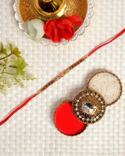 Vista 2 de RakhiRakhi for BrotherRudraksha RakhiSend rakhi to USARakhi for Brother with Gift SetRakhi Braceletrakhi for brother and bhabhiRakhi Set