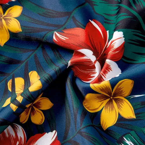 Vista 4 de PATPAT Traje de baño familiar a juego de una pieza con volantes verdes y estampado floral, conjunto de tankini y traje de baño rojo, Verde