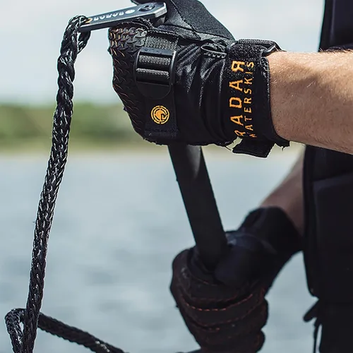 Vista 5 de Radar Guantes deportivos acuáticos Hydro-A para hombre, palma de agarre adhesivo Amara, cierre PowerPull, corte láser, dedos precurvados, ajuste sin