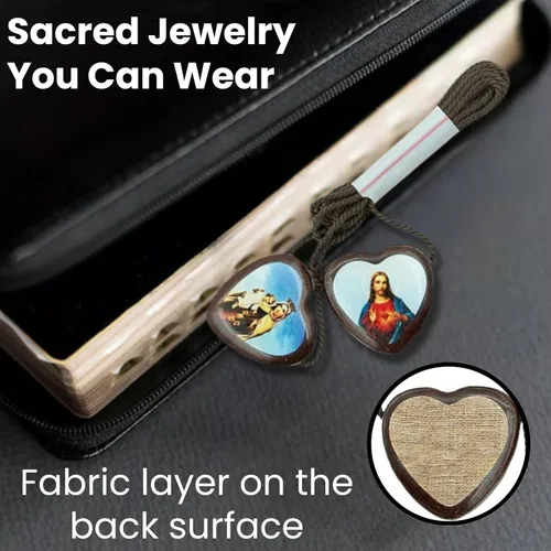Vista 6 de Catholica Shop Escapularios de madera con cordón marrón con medallas Sagrado Corazón de Jesús y Nuestra Señora del Monte Carmelo. Escapularios