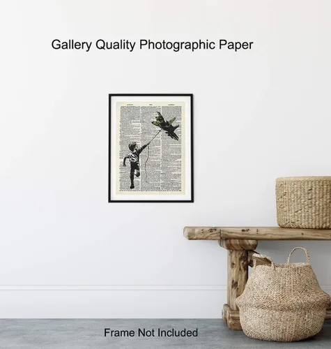 Vista 8 de Banksy - Póster de graffiti para pared, militar, avión de combate de la fuerza aérea, regalo para fanáticos del arte callejero, póster de fotos