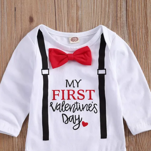 Vista 4 de Kuriozud Conjunto de ropa de 3 piezas para el día de San Valentín Baby My First Valentine's Day