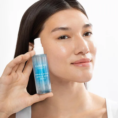 Vista 5 de Lumene Nordic Hydra [Lähde] Birch Dew Jelly - Suero hidratante facial doble con ácido hialurónico y savia de abedul nórdico, suero facial Faily