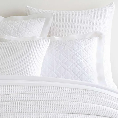 Vista 12 de Pine Cone Hill Funda de almohada de Matelasse azul francés de burbujas, tamaño estándar, patrón sólido azul