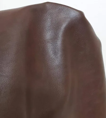 Vista 49 de NAT Leathers™ Cuero sintético sintético suave de piel sintética vegana marrón bellota (aprobado por PETA Vegano) por The Yard Piel sintética