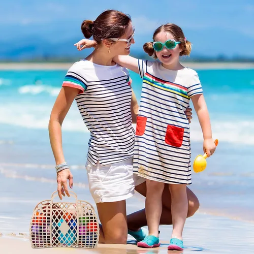 Vista 2 de Hsei 16 bolsas de gelatina para niñas, cesta de Pascua, reutilizable, bolsa de playa de plástico para playa, cesta de regalo para niños y niñas Beige