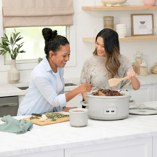 Vista 6 de Crock-Pot Olla de cocción lenta Cook and Carry de 7 cuartos con control táctil, 4 configuraciones preprogramadas, recipiente de cerámica extraíble