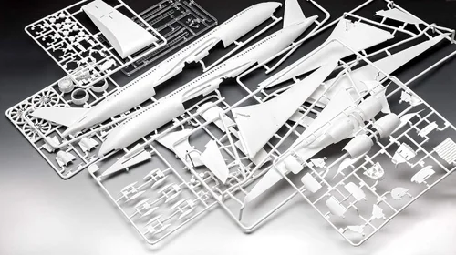 Vista 7 de Revell 03881 1:144 Airbus A350-900 Lufthansa Nueva Livery Plastic Model Kit