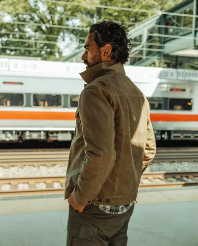 Vista 3 de Huckberry Flint and Tinder Chaqueta de Camionero Encerada con Forro de Franela para Hombre, Chaqueta para Hombre Resistente al Agua y a la Intemperie