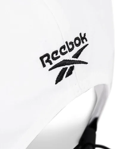 Vista 6 de Reebok Ree CYCLED - Gorra para hombre con logotipo vectorial estilo tecnológico, panel frontal de perfil bajo con diseño transpirable