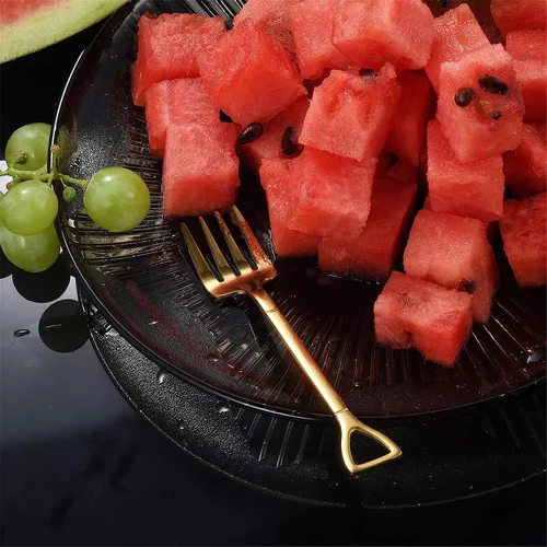 Vista 4 de Comicfs Juego de 10 tenedores de frutas con forma de pala dorada de 4.7 pulgadas, juego de mini tenedores de ensalada de acero inoxidable