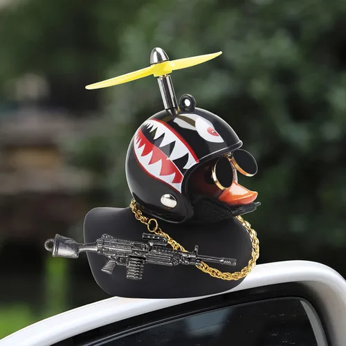 Vista 6 de wonuu Adornos de pato de goma para tablero de automóvil, juego de decoraciones de pato rosa con casco de hélice, lentes de sol, cadena dorada