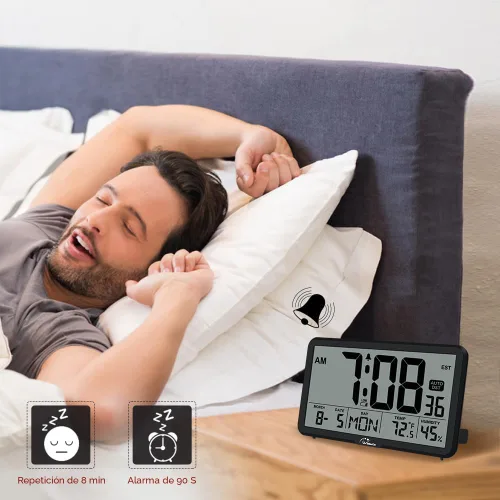 Vista 6 de WallarGe Reloj de pared digital de ajuste automático, funciona con pilas, relojes de escritorio con temperatura, humedad y fecha, reloj despertador