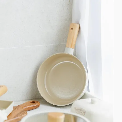 Vista 5 de FIKA - Mini wok de 7 pulgadas con mango de madera, utensilios de cocina compatibles con inducción para todas las estufas, sartén de revestimiento