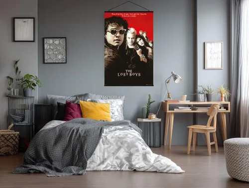 Vista 8 de The Lost Boys - Póster de película (estilo regular) (tamaño: 24" x 36") (póster laminado y gancho negro)