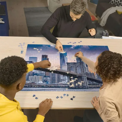 Vista 3 de Ravensburger Skyline New York - Rompecabezas de 2000 piezas para adultos, diseño único hecho a mano con precisión, gran actividad grupal o proyecto