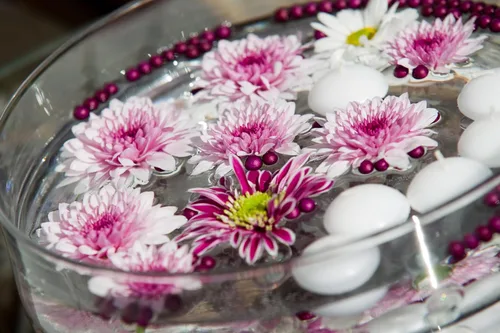 Vista 3 de D'light Online Paquete de velas flotantes pequeñas de 2 pulgadas para eventos, centros de mesa, bodas, spa, decoración del hogar, ocasiones Blanco
