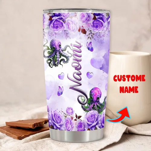 Vista 2 de Dorris Vaso de pulpo personalizado aislado con tapa, nombre personalizado, taza de café de viaje morada, tazas térmicas, regalo novedoso para Para