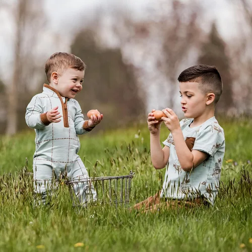 Vista 40 de Burt's Bees Mono de manga larga 100% orgánico para bebé niño