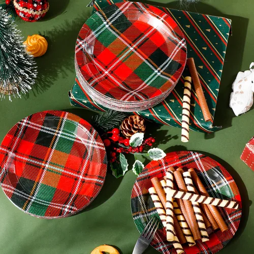 Vista 4 de Shellwei 100 platos de papel de Navidad de 7 pulgadas, platos de fiesta de Navidad a granel desechables para suministros de fiesta de Navidad