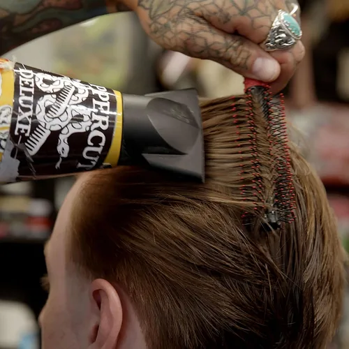 Vista 8 de Cepillo de pelo tupé Uppercut Deluxe con bolas pequeñas para hombre, Negro