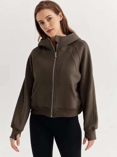Vista 3 de WYNNQUE Sudaderas cortas con capucha y cremallera para mujer, sudadera con cremallera completa, suéter de invierno con bolsillo