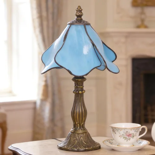 Vista 5 de Lámpara Tiffany Pequeña Mini Lámpara de Mesa de Vidrio Teñido Lámpara de Acento de Mesita de Noche Memoria Simpatía 8X14.5 Pulgadas (Azul)