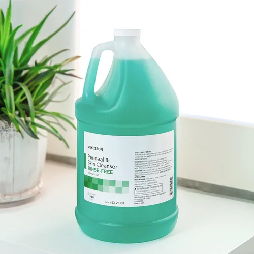 Vista 7 de McKesson Limpiador para Piel Perineal, 1 Galón [Paquete de 1] Jabón Corporal Sin Enjuague para Cuidado de Incontinencia u Ostomias, Aroma Herbal