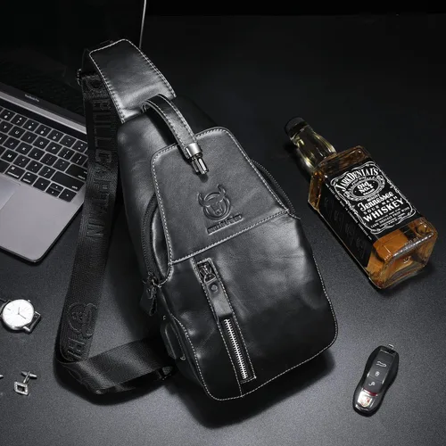 Vista 6 de BULLCAPTAIN Bolso bandolera de cuero genuino para hombre, mochila cruzada para senderismo, casual, bolsa de hombro con puerto de carga USB