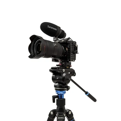 Vista 2 de Benro Cabezal de video fluido de base plana S4 PRO, 8.8 lb. máx. Contrapeso de 2 pasos (1 y 2), soportes de accesorios de 1/4"-20, montaje de cabeza