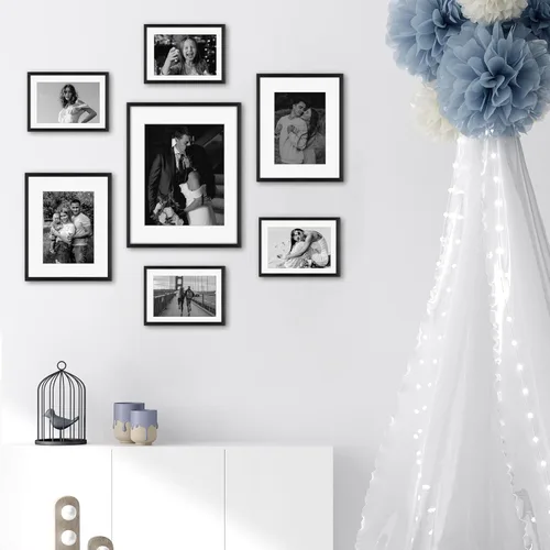 Vista 3 de Frametory, juego de 7 marcos de fotos de aluminio negro con alfombrilla extraíble - Incluye cuatro de 5 x 7 pulgadas, dos de 8 x 10 pulgadas y uno
