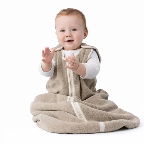 Vista 17 de Baby Deedee Sleep Nest - Saco de dormir de forro polar para bebé, gris, 6-18 meses Patented shoulder snaps and full-length zipper support easy