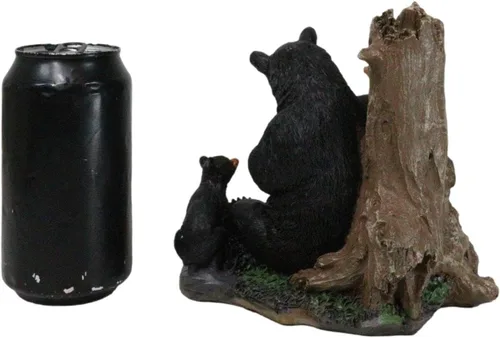 Vista 7 de Ebros Gift Figura rústica de oso negro, madre y sus cachorros en el bosque, 6 pulgadas de alto, diseño de oso de la naturaleza, cabaña familiar