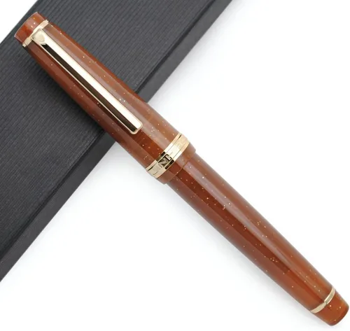 Vista 13 de Pluma estilográfica JINHAO 82 con clip dorado (plumín F 0.5mm, verde aguacate)