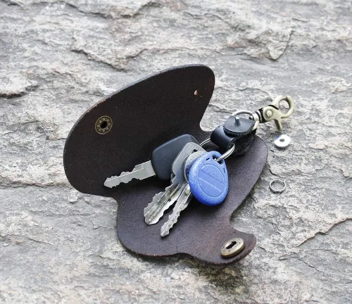Vista 4 de Mejora la seguridad para evitar que se caiga de cuero genuino para llaves de puerta de coche, protector de llaves