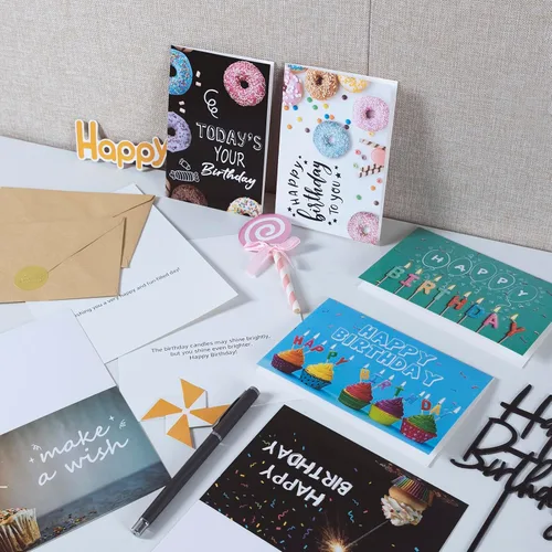 Vista 5 de 120 tarjetas de feliz cumpleaños con sobres, tarjetas de cumpleaños a granel con mensaje genérico corto en el interior, 20 diseños únicos, 4 x 6