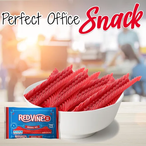 Vista 8 de RedVines - Regaliz rojo a granel, paquete de 3, giros originales de regaliz rojo, regaliz suave y masticable, dulces de San Valentín a granel, sin