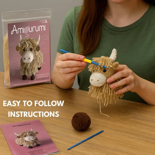Vista 5 de LEISURE ARTS Kit de ganchillo Amigurumi Highland Cow, Bronceado, Principiante para Adultos, Kit de Animales, Crotchet