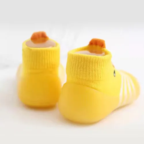 Vista 4 de Zapatos lindos de primavera y verano para niños pequeños, transpirables, con suela de goma suave, para interiores y exteriores