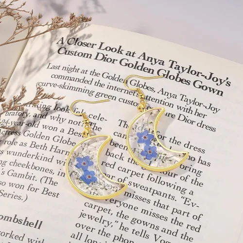 Vista 8 de Forget-Me-Not and Queen Anne's Lace Pressed Wildflower Earrings Pressed Flower Earrings Handmade Drop and Dangle Earrings Gift for Woman