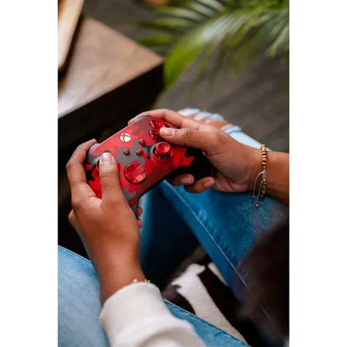 Vista 10 de Xbox Wireless Controller Daystrike Camo Special Edition for Xbox Series XS Xbox One and Windows 10 Devices