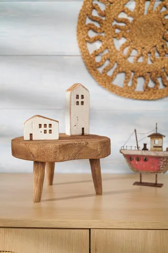Vista 2 de Primitives by Kathy Juego de 3 figuras rústicas de madera para casa
