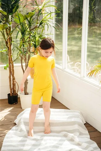 Vista 2 de VAENAIT BABY Pijamas de pijama para niños, conjunto de 2 piezas de pijama de viscosa de verano suave y fresco