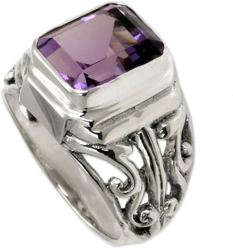 Vista 2 de NOVICA Anillo de amatista artesanal hecho a mano para hombre, plata de ley 925, morado, piedra natal de Indonesia, guerrero de la sabiduría