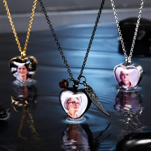 Vista 4 de MeMeDIY Collar personalizado con colgante de ala de ángel para urna de corazón grabado fotonombre para hombres y mujeres con piedra de nacimiento