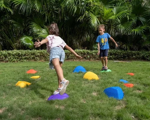 Vista 4 de 12 piezas de piedras antideslizantes para carreras de obstáculos para niños, para interiores y exteriores, patio de recreo sensorial