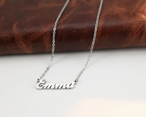 Vista 5 de Collar con nombre grabado personalizado para mujeres, amigos, regalo de Navidad